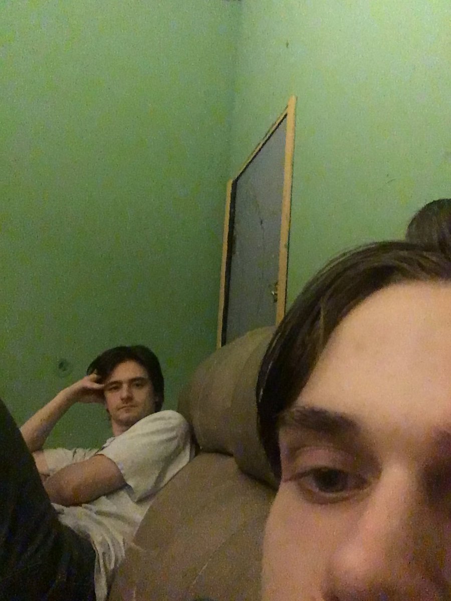 odmiana's tweet photo. Its 4am and we’re pretty sure this album rips #odmiana2020 https://t.co/AudxtgLlSY