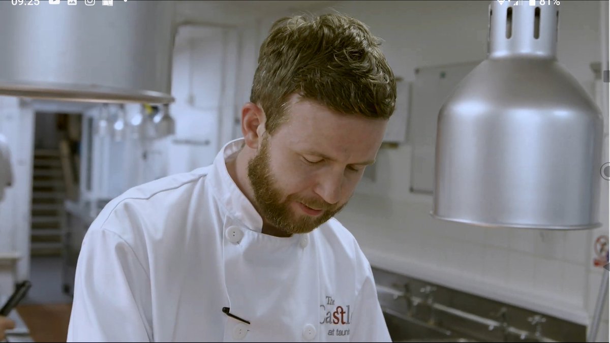 karl_p327's tweet photo. Chefs - before service today take a look @liamofinnegan from @castletaunton talking #qulaity and #provinence of the #Dexter #beef for his #inspirational #OfftheBlock #film
https://t.co/8Bl7MDpf5i
@SkillsforChefs @Passion2Inspire @PACEUK @Springboard_SW @RestaurantYoung https://t.co/qT5jGLYFDX
