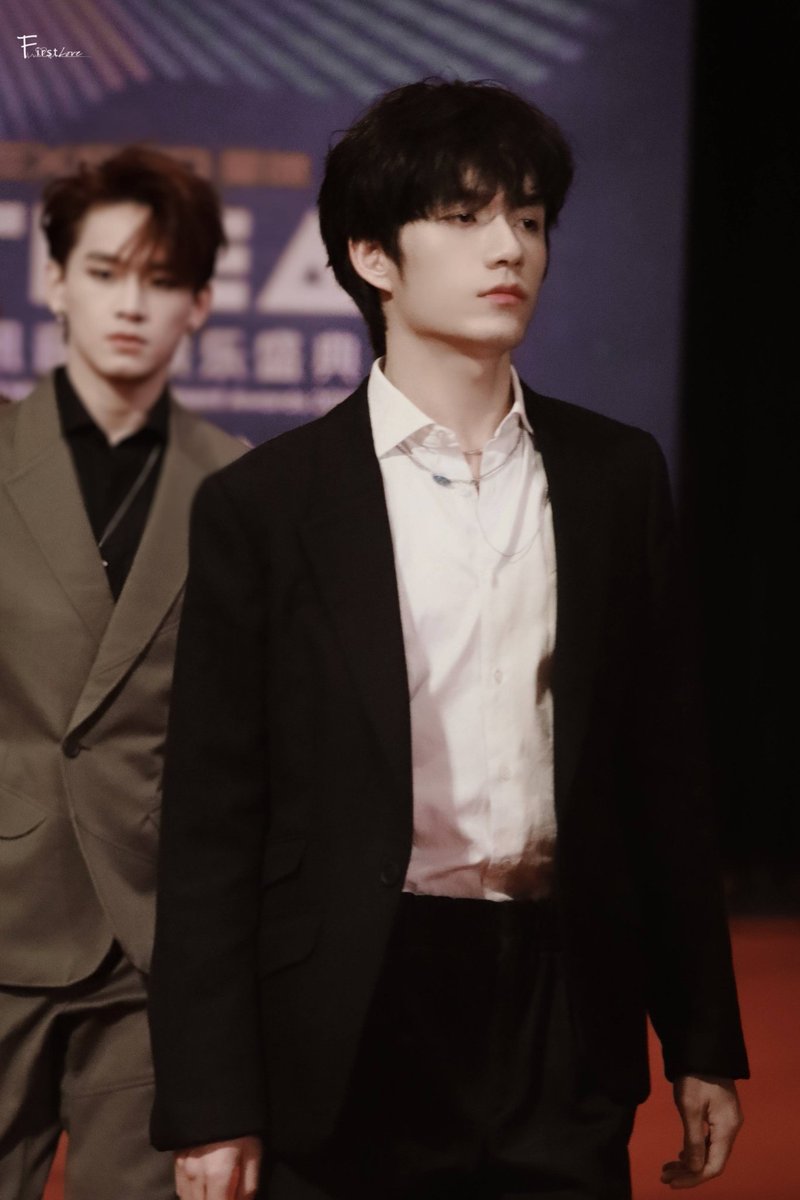 ยัยจืด&คุณฉี tweet media