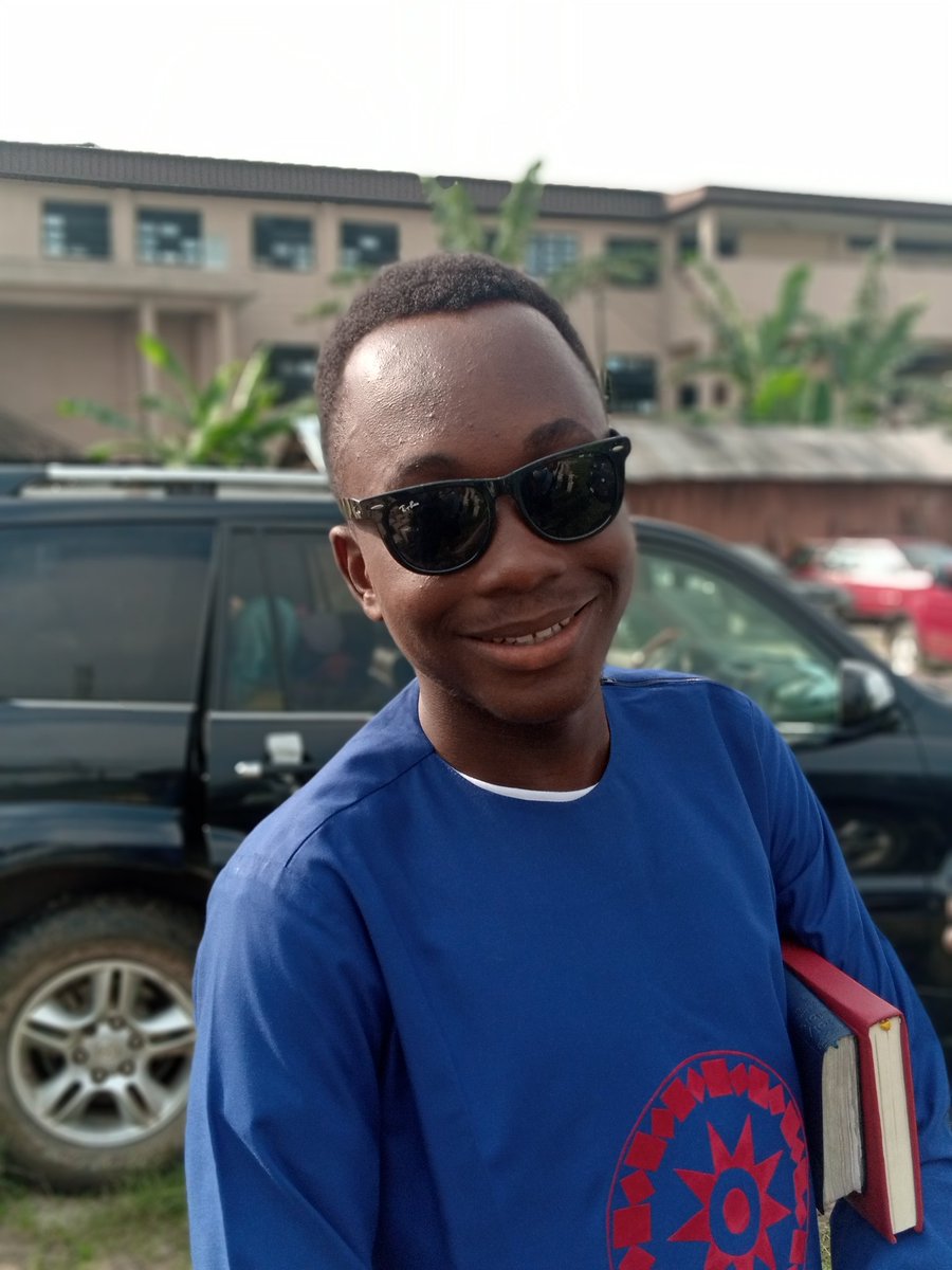 Haert_desire's tweet image. You need an iPhonelike picture with Android phones. Tecno canom 12 got you covered 😂