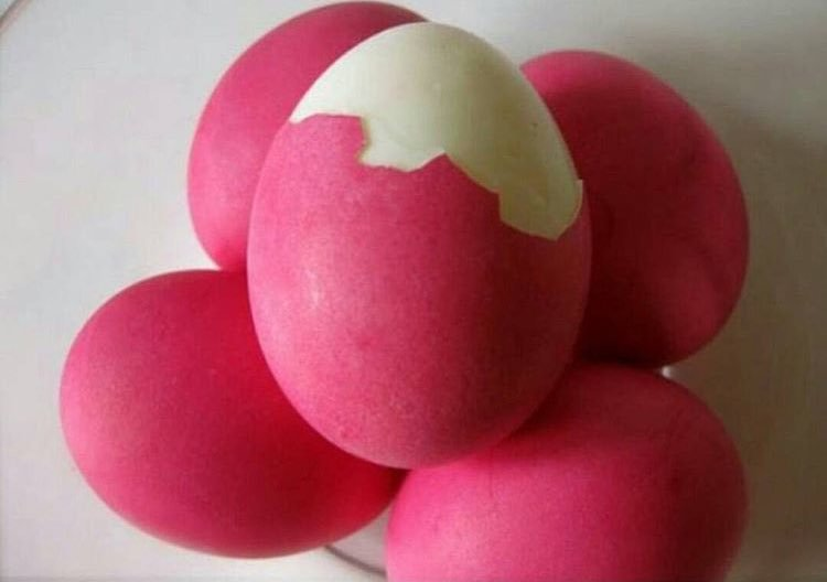 Розовое яйцо порода. Яйцо розовое. Розовые яйца на Пасху. Яйца розового цвета. Розовые яички.