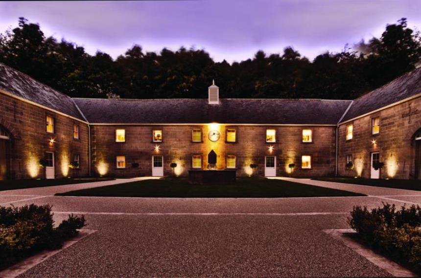 CloseHouseGolf's tweet photo. COMPETITION TIME!!
The 8th day of the #12daysofclosehouse - Win an overnight stay for 2 in one of our courtyard bedrooms including breakfast.
RT, follow us and tag 3 friends to be in with a chance of winning.
All winners announced on Friday 20th Dec.
Good luck! https://t.co/Z4L3F9mqR9