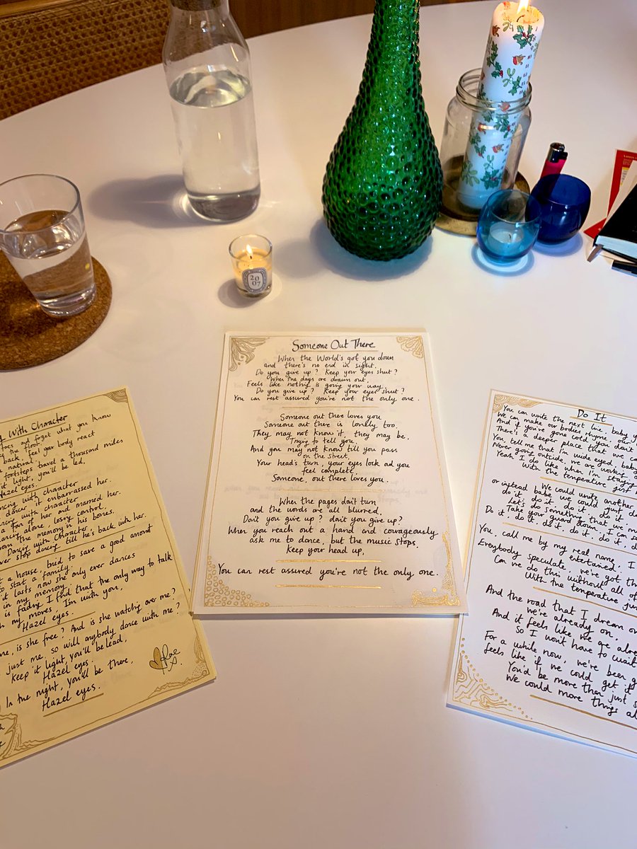raemorrismusic's tweet photo. Last orders today on the merch store for pre-Christmas delivery >>> https://t.co/VnjJKNqJ2r https://t.co/fm1JlXa27b