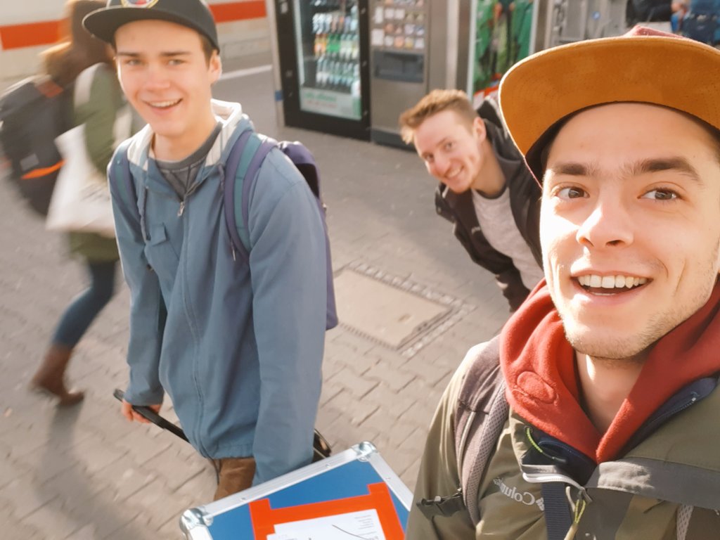 We're on our way to @ZARM_de for the Integration Week. That's the first time our Experiment leaves the laboratory! In Bremen we're gonna do some testing and check if everything works properly. Fingers crossed for not loosing any parts during vibration testing! 😅 #RoadToRexus ~fs