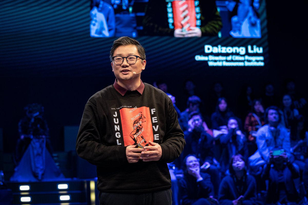 AudiMQ's tweet photo. Daizong Liu explained at #AudiMQ how mobility can affect change and help sustainability succeed. 
More about the speakers: https://t.co/zhY41h4OtP https://t.co/d4T2FmAGli