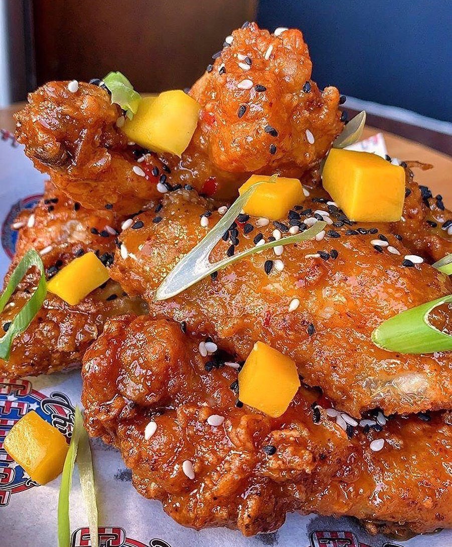 ChickenGJnr's tweet photo. 🚨COMPETITION🚨
We are giving away 2 tickets to Grilljam in London this weekend! This event is an awesome Christmas party with top food and drink traders and an icy rooftop bar.
To win those 2 tickets simply follow us and retweet this tweet! Winner will be picked on Wednesday https://t.co/iZhw4yRLle