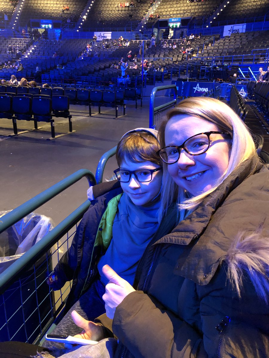 #marveluniverselive