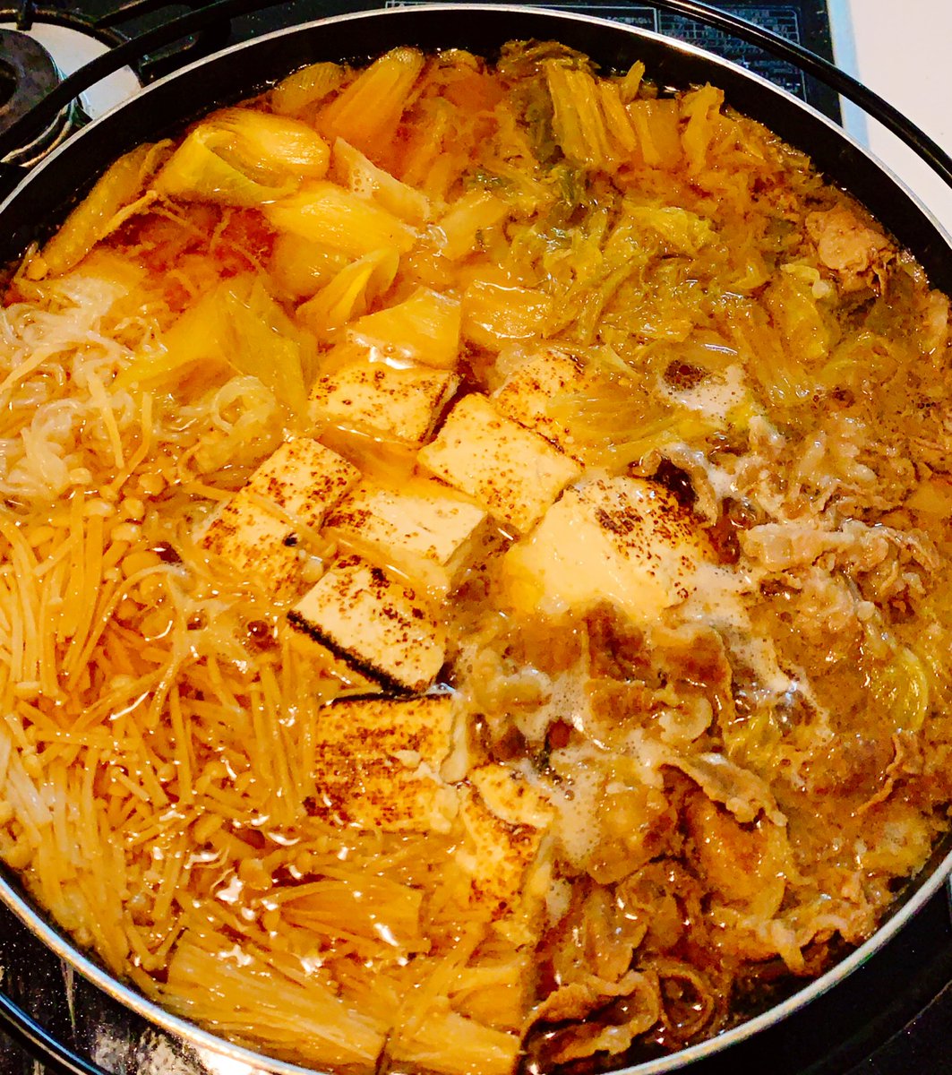 友人作のすき焼きを食しました もやしの作る料理 旅館か ってくら こんだのイラスト 友人作のすき焼きを食しました もやしの作る料理 旅館か ってくら こんだのイラスト