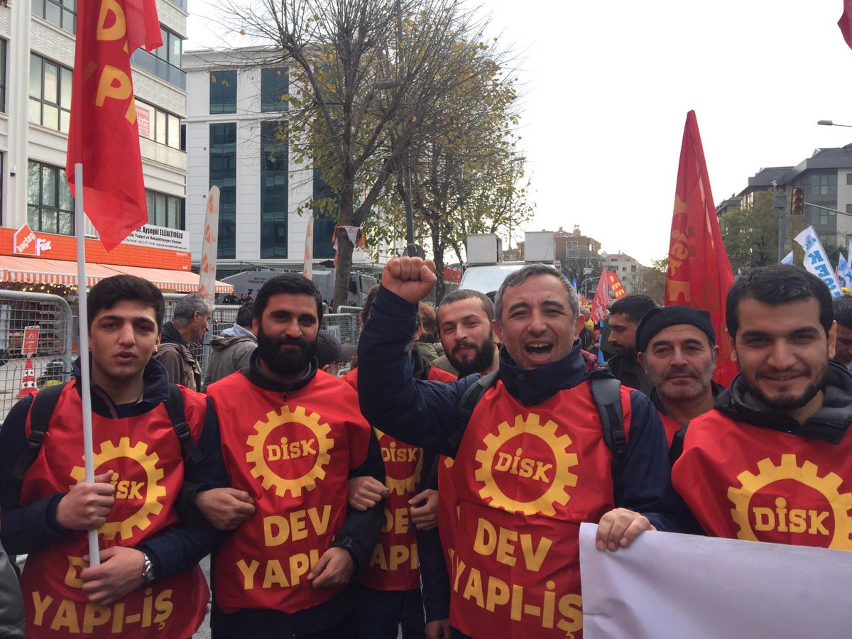 devyapi_is's tweet photo. İnsanca yaşamak istiyoruz !
Bakırköy mitingindeyiz https://t.co/aHFTPFZNG2