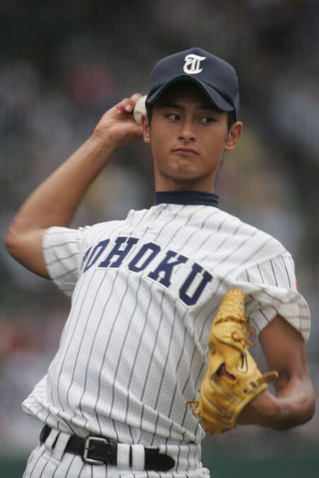 松吉 この子川端康成って子なんだけど ダルビッシュ有に似てるよね T Co Ishqoqfz4t Twitter