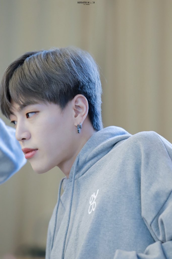 이면현 hashtag on Twitter