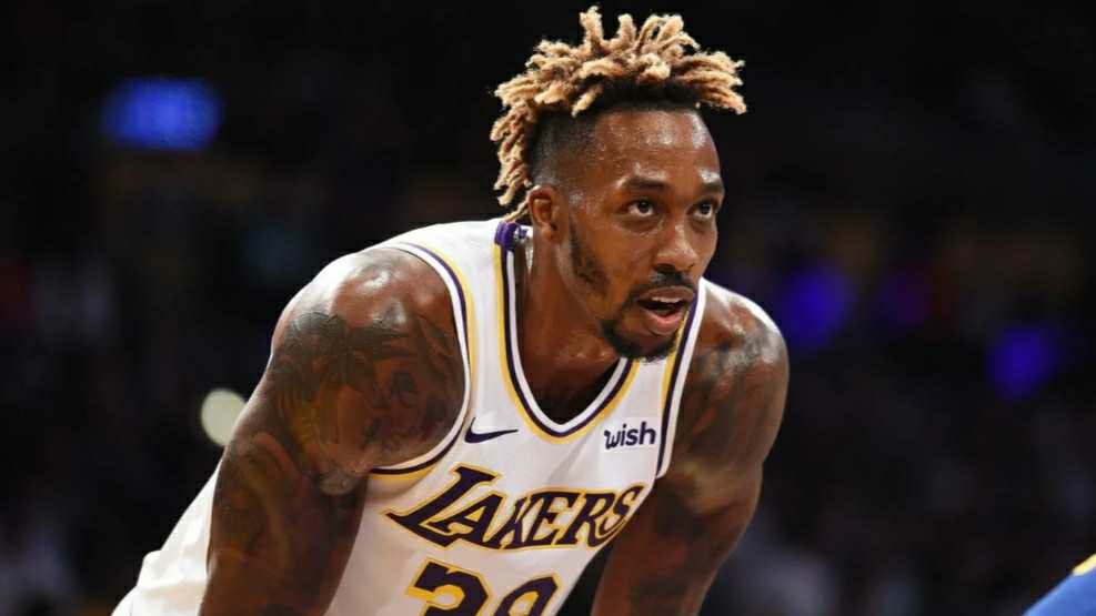  Le pivot des Lakers triple \"Défenseur de l\année\" fête aujourd\hui ses 34 ans !

Happy birthday Dwight Howard. 