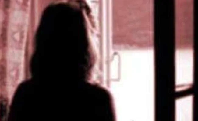 ndtv's tweet photo. 14-year-old girl pregnant after being raped in UP: Police https://t.co/DwSRnwhhAn https://t.co/Zq9uR4yDPH