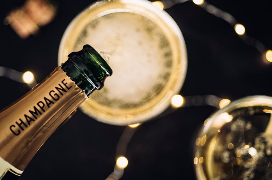 #Festive dining with Peyton and Byrne 🌟 Indulge in our group #Christmasmenu at the National Cafe, The Wallace, the Green Room or Claude's Cafe - bit.ly/34OP4vm