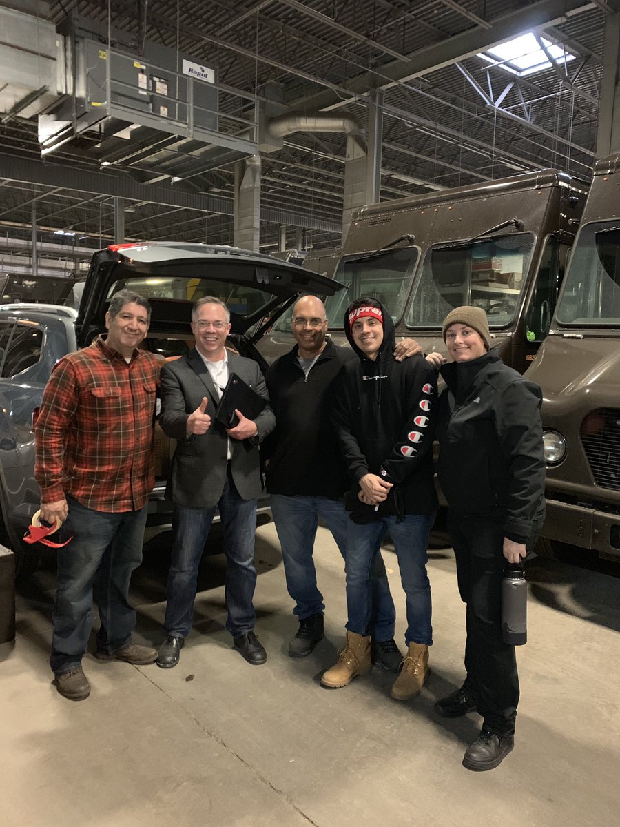 SoCalAnt_Rigual's tweet photo. Tim Pope and the crew #StayCalmHaveFun @jrindafernshaw @TimPope007 @KellyDeblaere in Saint Paul Minnesota @HR_Christine @melirere @iannacone_nick @mboden69 https://t.co/jEegrNEDLB