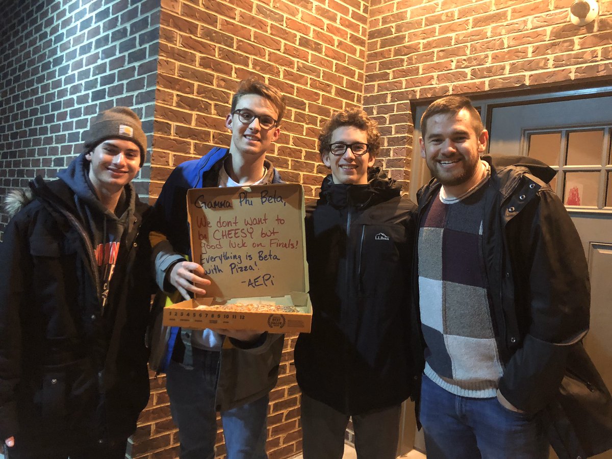 thank you <a href="/AEPi_GVSU/">AEPi GVSU</a> !! Pizza makes finals week a little better 🌙💙