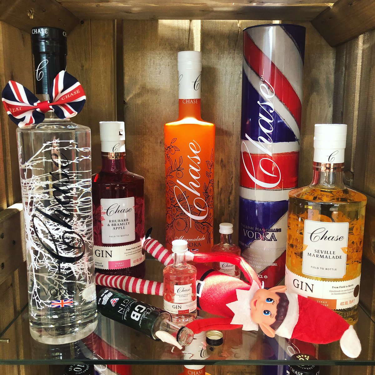 SpringLaneFS's tweet photo. DAY 8: Win or lose our elf still hit the booze! 🍸

Congratulations to @anthonyfjoshua after his big win last night! Looks like our elf did a bit of his own celebrating! 

Help us name our elf! Head over to our Facebook page to:
❄️ COMMENT 
❄️ SHARE 
❄️ LIKE 

 #elfontheshelf https://t.co/pbfaf2amWF