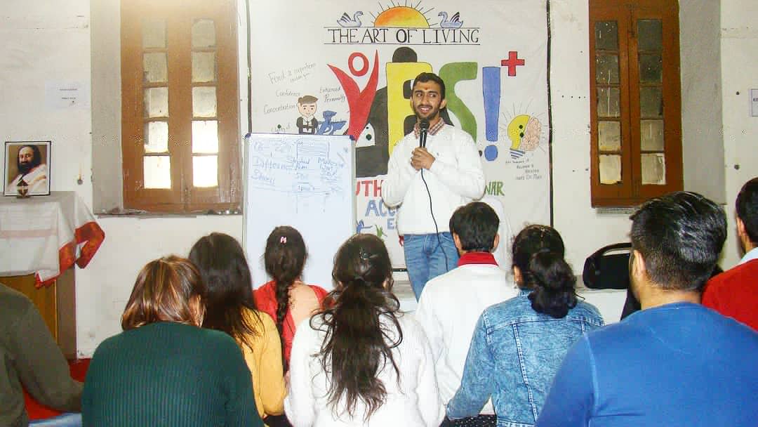 sancy_sharma's tweet photo. When the Youth Meditates🧘🏻‍♀, it's a blessing😇 for the world. Wrapped up another YES!+ in Dev Bhoomi Himachal Pradesh and the YES!+ gang 💪is now ready to face the exciting new chapter of their lives😌! Brilliantly organised by the Volunteers!
#YES!+_ROCKS🥳🥳
#Magic✨✨ https://t.co/XZbRmTH3kN