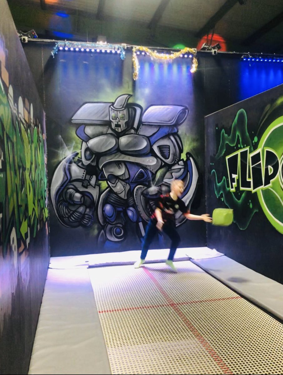 J88LWE's tweet photo. No matter where we go itβs always football on his mind β½οΈ #Flipout #GoalieLife #StopTheBlocks https://t.co/HsiLgzHLfQ