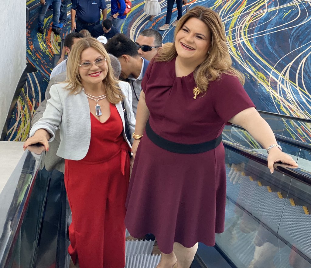 Jenniffer's tweet photo. Al llegar al Centro de Convenciones listos para radicar nuestras candidaturas. Estamos listos para brindarle a Puerto Rico la estabilidad y credibilidad necesaria para culminar el camino a la recuperación e igualdad . 
 @pedropierluisi https://t.co/NZVnvg4HUk
