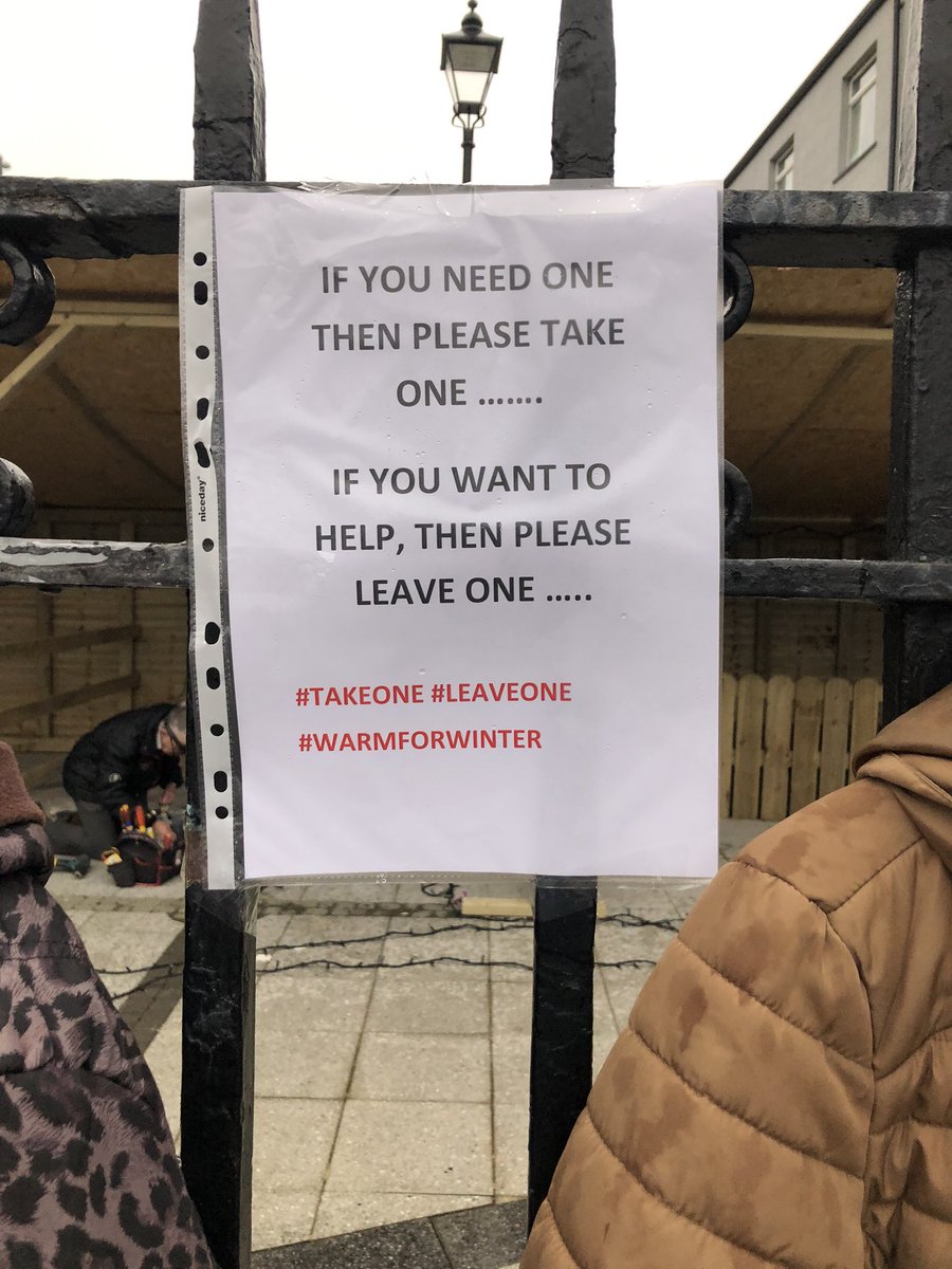 LuighseachMcCa1's tweet photo. @GavinClements @kennybpb @larnefc @Ballymena @NorthernIreland @radiostephen @radio_cate #takeone #leaveone #warmforwinter https://t.co/OCsLFUZRcc