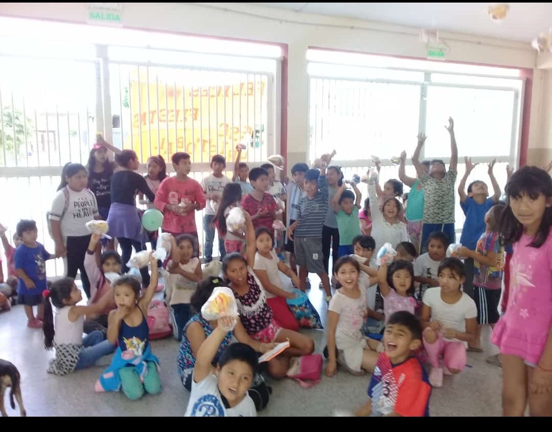 Genial sábado juntos a los peques en la escuela Colón... 
<a href="/UrtubeyJM/">Juan Manuel Urtubey</a> <a href="/fguillesaavedra/">GUILLERMO SAAVEDRA</a> <a href="/aniberruezo/">analia berruezo</a> <a href="/zcarmensoledad/">Zúñiga Carmen</a> <a href="/SebahugoBonduri/">Sebastián Bonduri</a> <a href="/vanesa_aramayo/">Vanesa Aramayo</a> <a href="/artydance23/">Gilda Rodríguez</a> <a href="/patriciapinasco/">Patricia Pinasco</a>
<a href="/TatianaaaDiaz/">Tatiana A. Diaz</a> <a href="/GustavoSaenzOK/">Gustavo Sáenz</a>  <a href="/MEducacionSalta/">Ministerio de Educación de Salta</a> <a href="/SaltaEduca2030/">Salta Educa 2030</a> <a href="/GabineteSalta/">Jefatura de Gabinete</a>
