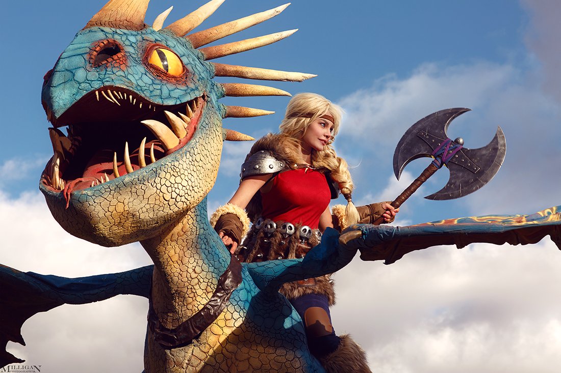 How to train your dragon @kalinkafox as Astrid a real life Stormfly by l_.....