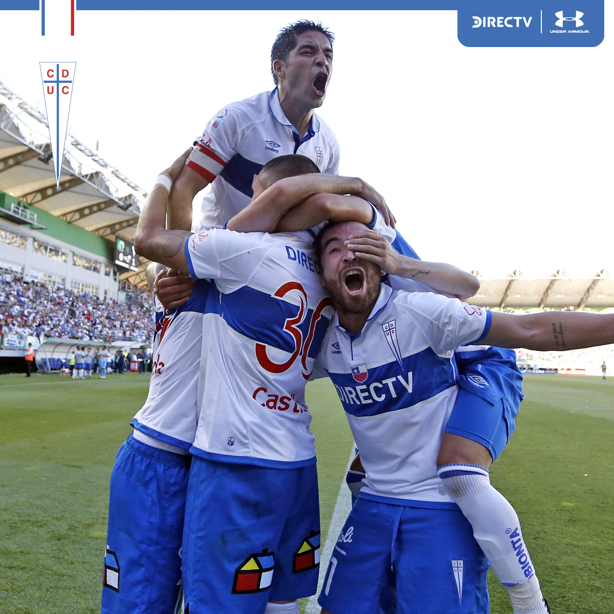 Cruzados's tweet photo. ¡#LosCruzados Bicampeones 2016! ��� 
Ese 8 de diciembre y en un intenso partido en La Araucanía, La Franja venció 2-0 a @Temucooficial con los goles del Nico Castillo, ¡y así todos festejamos #La12! ⭐ 

#EfemérideCruzada https://t.co/vC0Mv1agkb