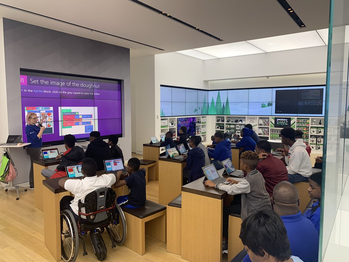 whusheane's tweet photo. Coding Workshop sponsored by The Microsoft Store.  As the Next Generation of Leaders, the  Sigma Betas learned to design their own Video Game: learned about Sprites, Coordinates and Variables and ;Got creative with MakeCode Arcade #dontbegoodbebeta  #sbc1950 https://t.co/RnFpdM4ncV