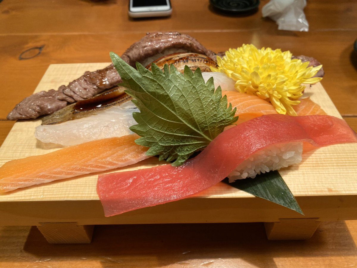 ネタが大きすぎる食べ放題のお寿司屋さんが話題に