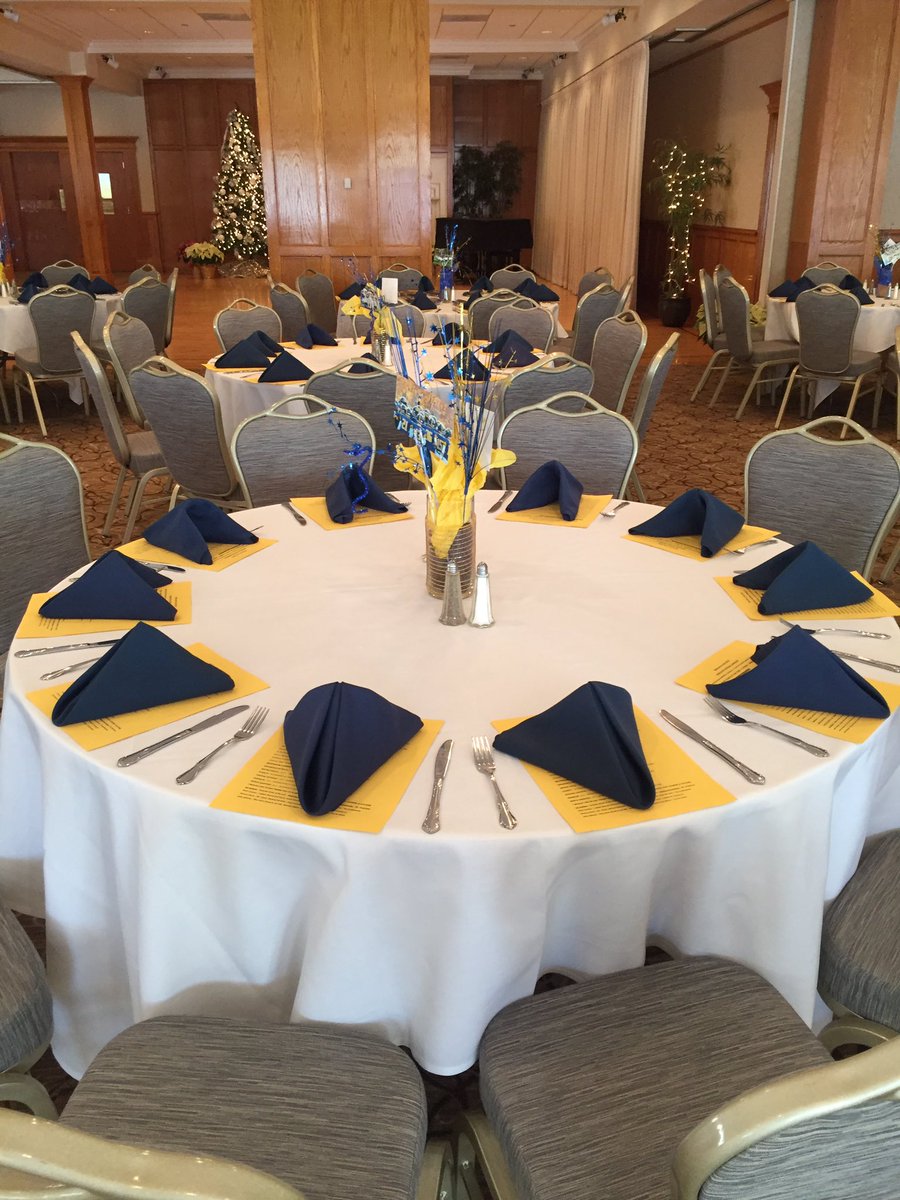 AHSFtball's tweet photo. Getting ready for the banquet! https://t.co/bm2QrJF0d9