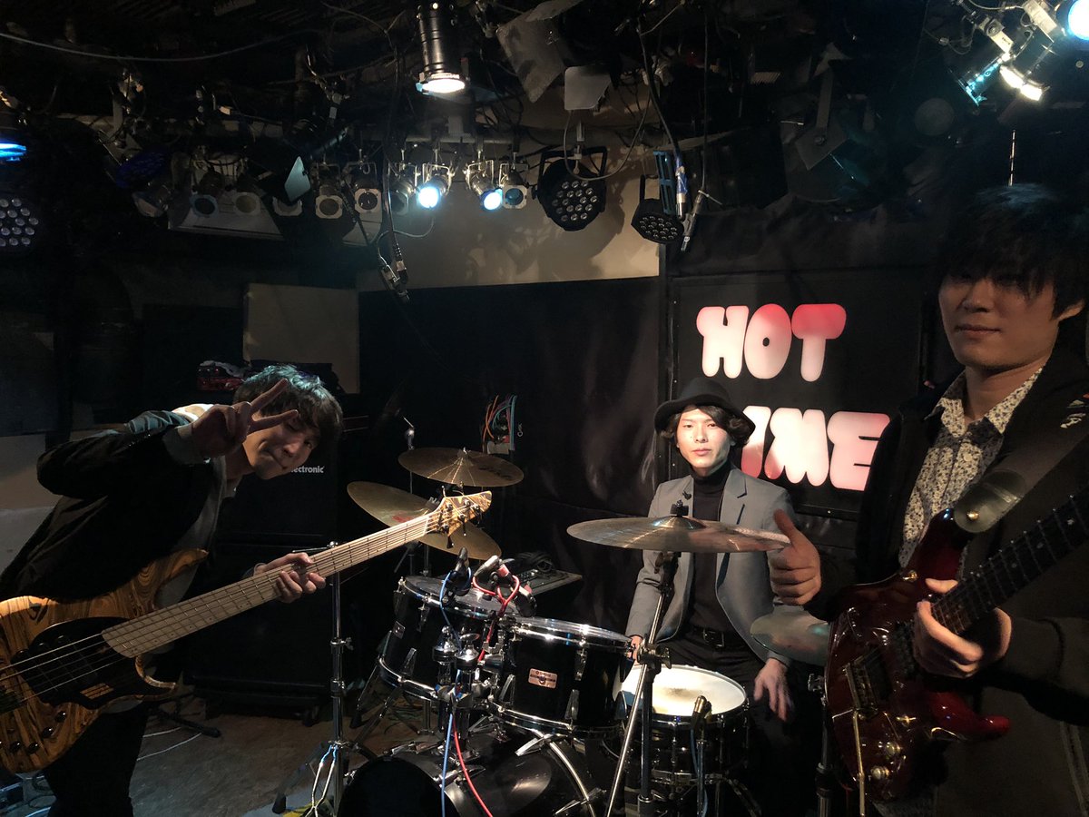 PloofOfficial's tweet photo. 今日のライブ前Photo🔥 https://t.co/OH8z1ClpOA