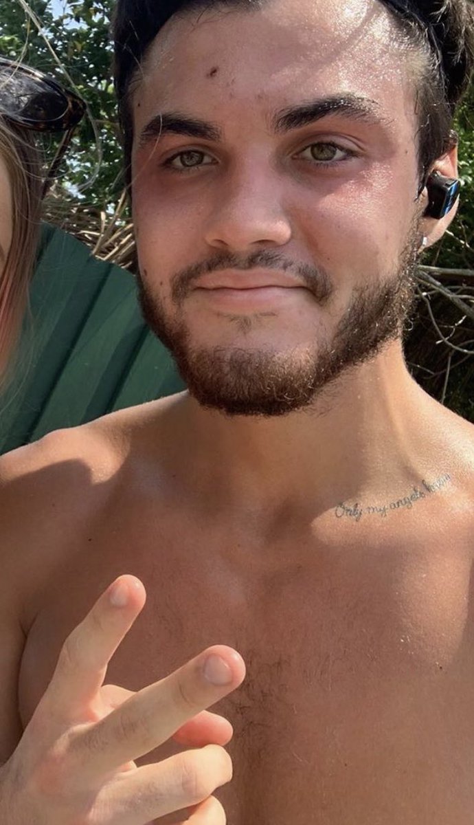 softforgrayson's tweet image. uwu