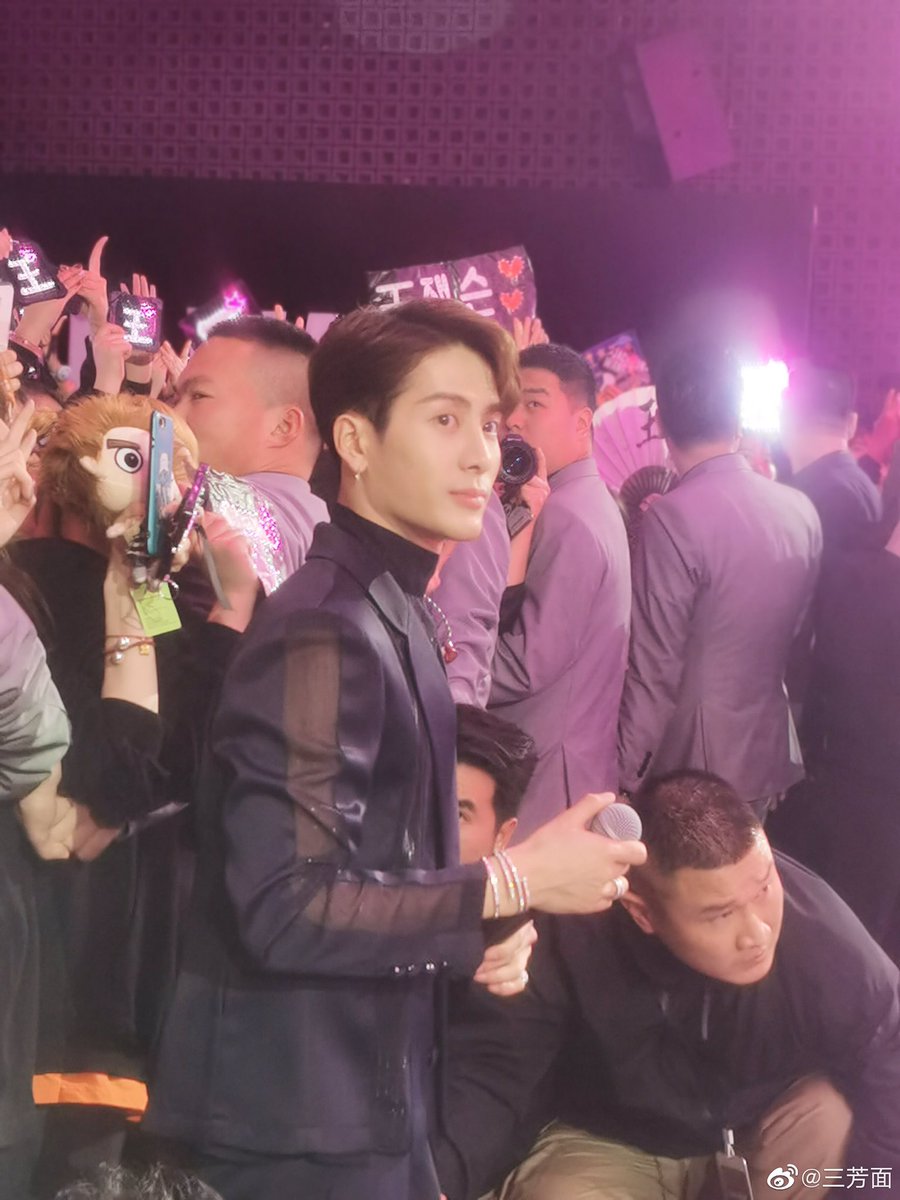 ilywje's tweet photo. รีให้ทันนะคะ ฮือ เพราะรูปเสด็จพี่คือกะไม่ให้กุหายใจแล้ววันนี้ หล่อเหมือนวันนี้คือวันสุดท้ายที่จะหล่อ เพราะพรุ่งนี้จะหล่อมากกว่านี้อีก https://t.co/yIvqnEi9dN