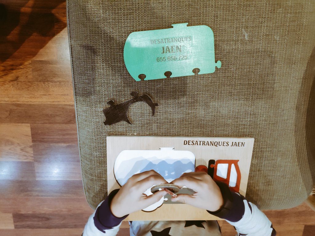 MatisDelSur's tweet photo. Qué os parece el regalo artesano que le he hecho a mi hijo? @DesatranqueJaen @FranJaenJaen @sueltalacuerda https://t.co/EjWYevreot