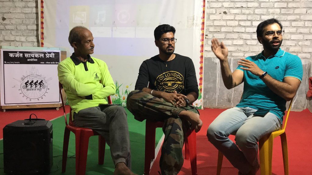 CycleKatta's tweet photo. अन्नपूर्णा प्रदक्षिणा करणारी ममता, चारधाम मोहिम करणारे रूपेश, तुषार व मुंबई-गोवा, अष्टविनायक प्रवास करणारे शशांक, मीरा वैद्य यांनी आपल्या सायकल प्रवासाचे अनुभव सर्वांसोबत शेअर केले. कट्टाला मुंबई, पनवेल, ठाणे, डोंबिवली, कल्याणहून सायकलप्रेमी उपस्थित होते.
#सायकलकट्टा #CycleKatta https://t.co/GFLa3kUK33