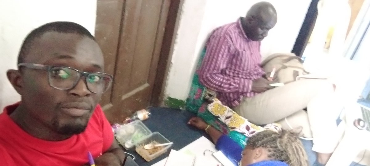 BandaRoberts's tweet photo. @igovafrica Brains at work .. brainstorming ...24hours time is ticking.. #BlueHackKe!
@igovafrica @GenerationKe @swahilipothub @JumuiyaBloc @LiquidTelecomKe https://t.co/6ZsNKmjJrJ
