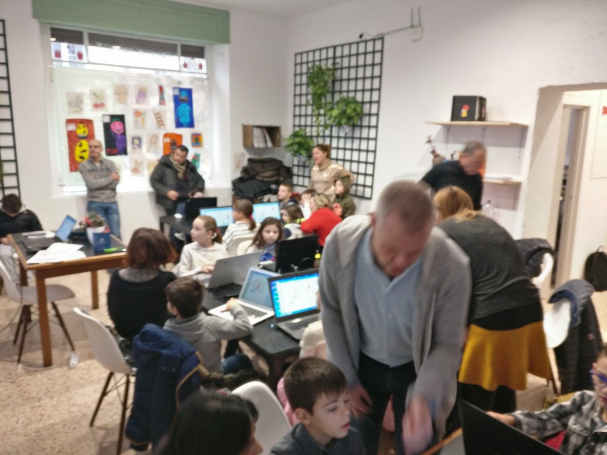 coderdojovo's tweet image. Un'altra bella mattinata di coding con #Scratch grazie alla collaborazione con HubVoghera