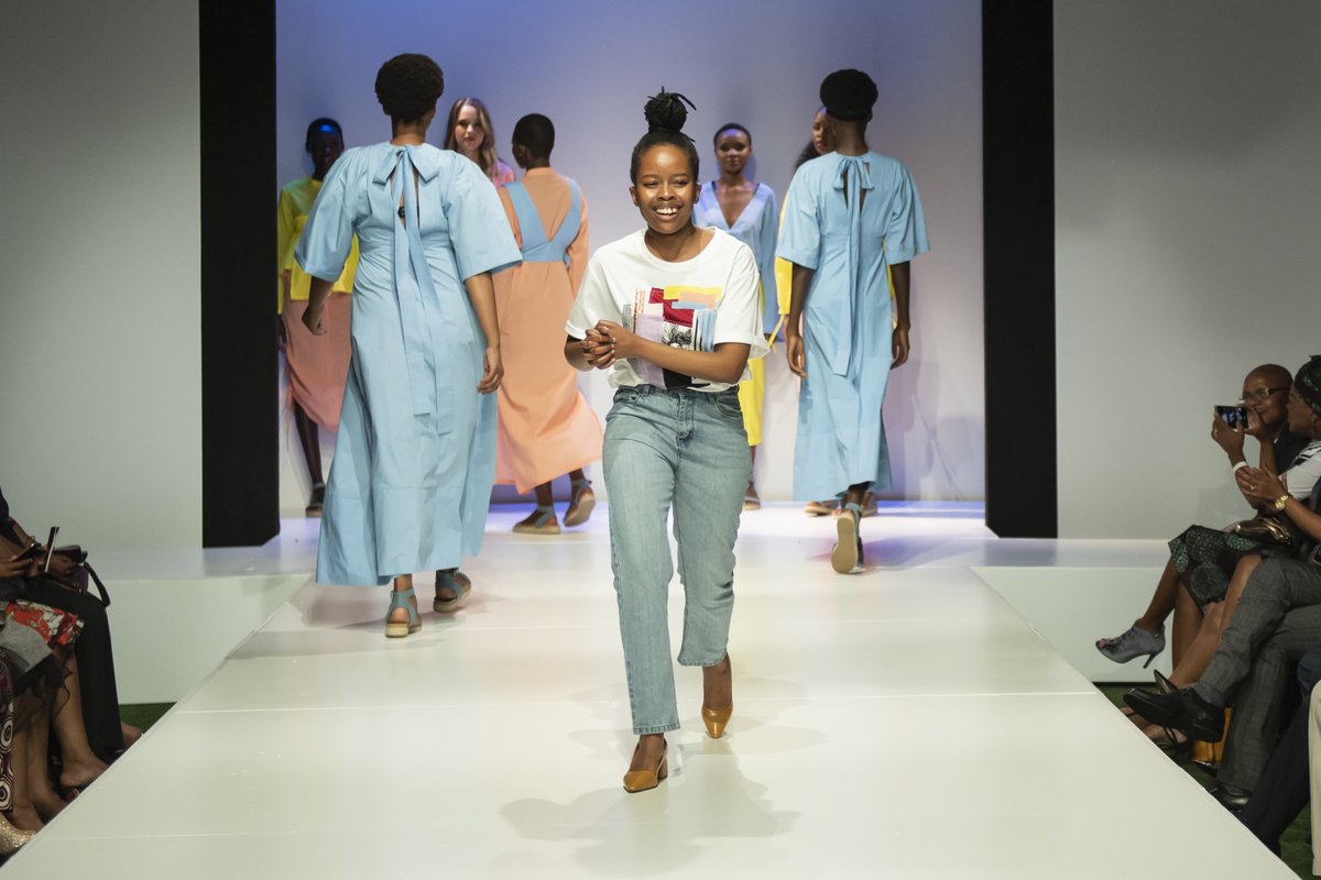 safashionweek's tweet photo. Here's the runway show for BOTSHELO MOLETE from the #EdconDesignInnovationChallenge with Edcon @productionRW &amp; @ProudlySA - Official video by Paul Tilsley and Competent Artistes

https://t.co/GeDAf5sbFr https://t.co/KNlC0JidQf