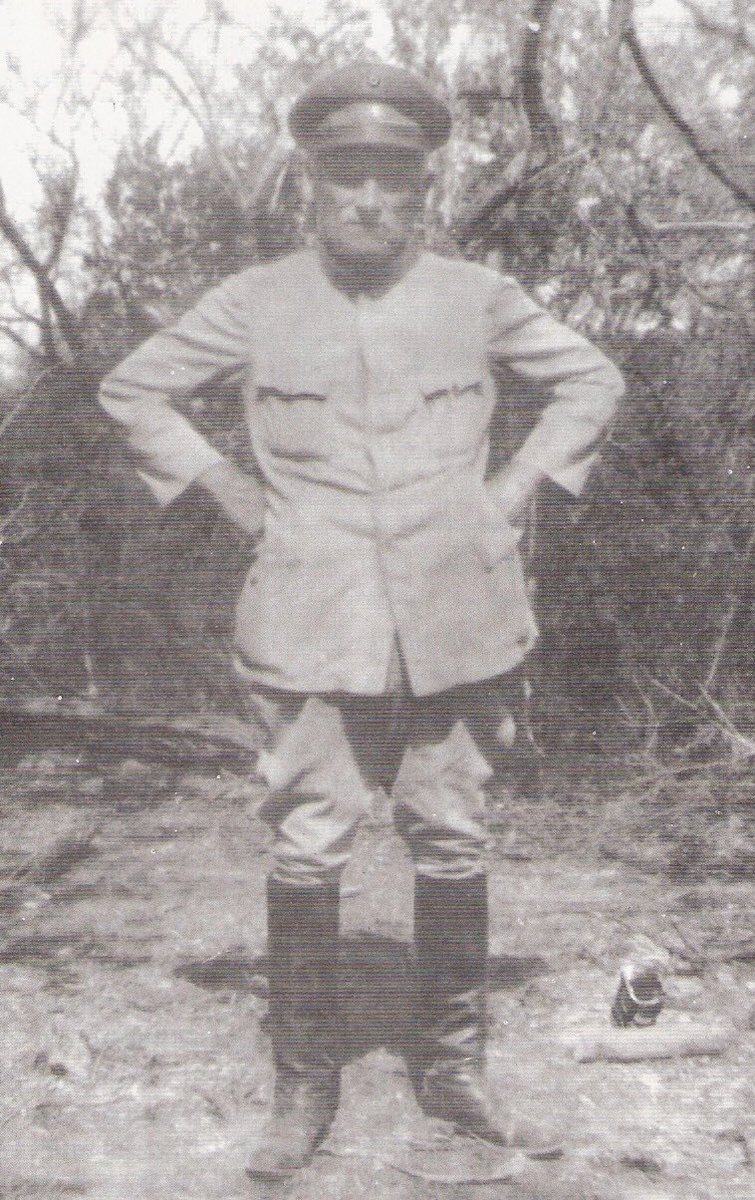 fabian_1978's tweet photo. YRENDAGUE, HAZAÑA PARAGUAYA

El 8 de diciembre de 1934, en Yrendague, el ejército paraguayo tuvo una de sus victorias más importantes. El protagonista: Eugenio Alejandrino Garay (foto)

La misión consistía en salir desde Puerto Estrella hacia Yrendague, haciendo la marcha a pie.. https://t.co/YwF22aZxKn