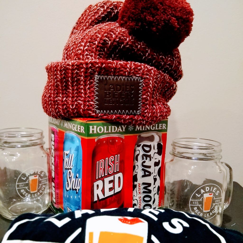 Tip #3 to avoid holiday shopping: Stop by <a href="/oxfordtaproom/">The Oxford</a>  today from 2-4pm and drop off a donation to @feednovascotia for a chance to win a Ladies Beer League gift pack.