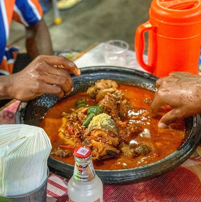 RT @Aduanipa1: RT @ghanaianfoodnet: How our Sunday is looking like.

Wash ya hands and join in, virtually!

Delicious #Ghana!

📸 @Aduanipa  #GhanaFoodNetwork #BanPlasticGhana #EcofriendlyUtensils #Asanka #EcofriendlyHabits #TheNewGhanaianCuisineIsZer…