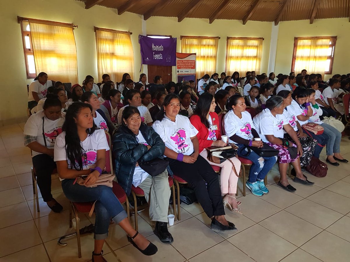 cemh_h's tweet image. Foro en contra de la violencia hacia las mujeres y el presupuesto público asignado en acceso a la justicia en el marco de los 16 días de activismo en contra de la violencia hacia las mujeres. #CEMH, #AMDV y apoyado financieramente por @UEenHonduras @trocaire