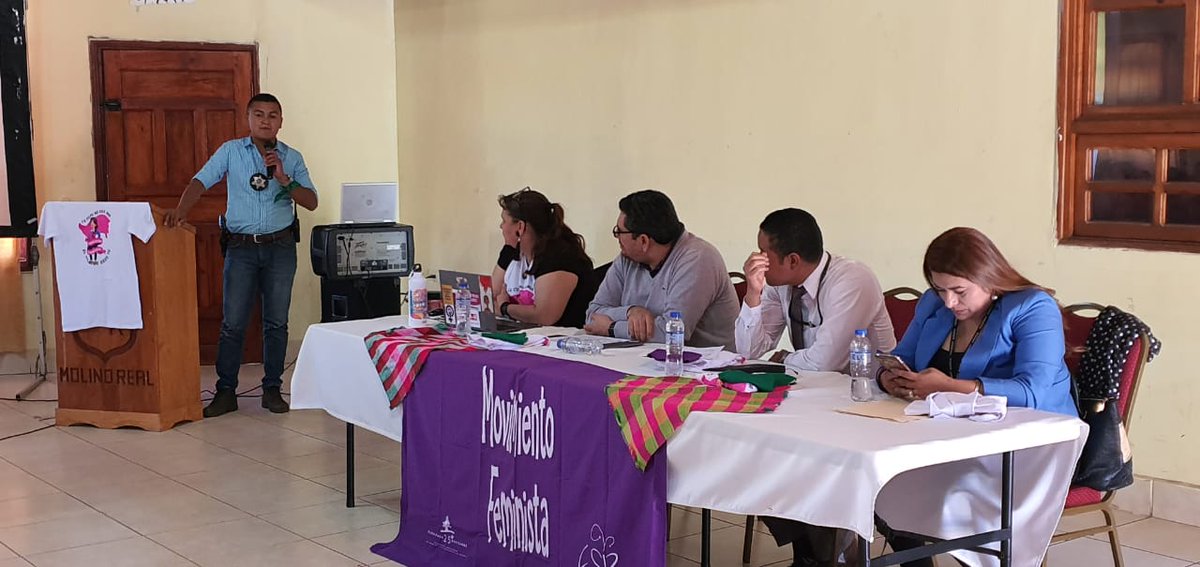 cemh_h's tweet image. Foro en contra de la violencia hacia las mujeres y el presupuesto público asignado en acceso a la justicia en el marco de los 16 días de activismo en contra de la violencia hacia las mujeres. #CEMH, #AMDV y apoyado financieramente por @UEenHonduras @trocaire