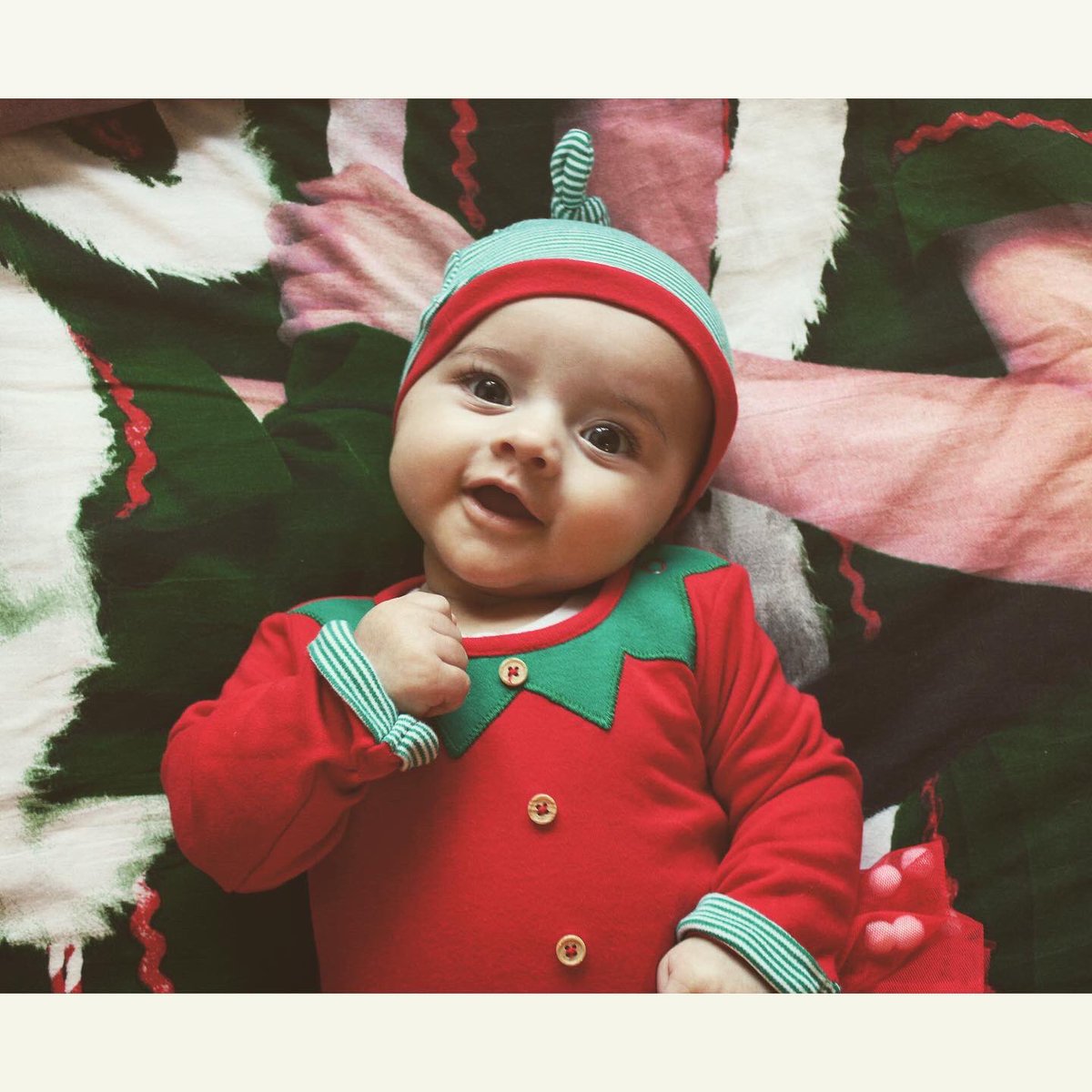 SeanWhite95's tweet photo. Santa’s little elf 🧝‍♀️ 🎅🏼 🎄 https://t.co/BaZsnNBNgI