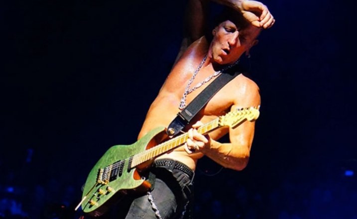 Happy birthday to guitarist Phil Collen!!     