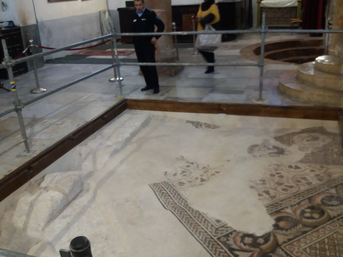 jsudireports's tweet photo. Beautiful restoration at the #ChurchoftheNativity in #Bethlehem. #restoration began in 2013 with the collaboration of the #GreekOrthodox, #Armenian and #Fransicans the #PalestinianAuthority . Work was completed by Italian restoration company #PiacentiSpa . Next is the Grotto. https://t.co/6gLxDyxps1