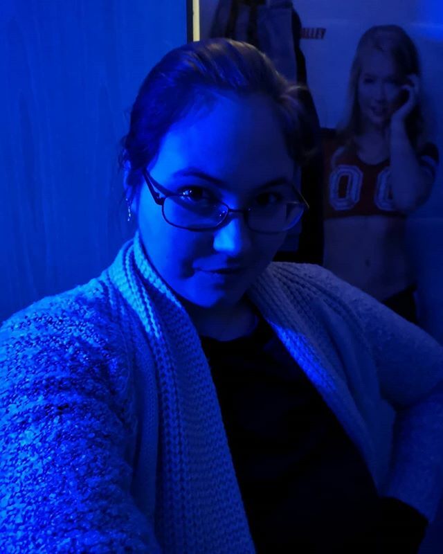 Colored led in the bedroom. 😂 It does a spectrum of colors. 🌈 https://t.co/a6cp5NzyUG https://t.co/cyUeUTVLnm