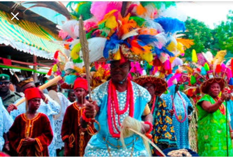 wwncoop's tweet photo. @MsChimezie @nwanyi_ocha @iSERVE2050 @Nobsdaslushhkid @TVPAdventures @ekemma @IfeanyiAniagoh Chimezie, biko, let's compile and then share all the key events in Anambra during this festive season, and also get others in the 4 SE States to share their series of events too. #AlaigboEvents #EventsEastNG #AnambraEvents #DettyDecemberSE
#GOLIBEFestival #Onitsha Dec 24 - Jan 1 https://t.co/Ue90zrhseK