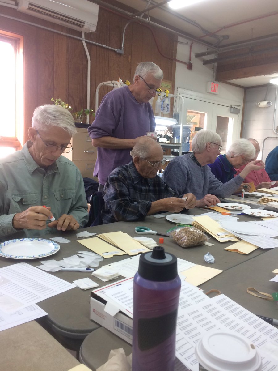 GardenandBook's tweet photo. Much seed packaging for #nargs seed-ex happening at Green Spring gardens yeadterday. #nargs seed exchange opens Dec 15th. Get ready. Google NARGS and join. Seed from around world available. #rockgardening #gardendc #seedexchange #seedpropagation https://t.co/aaC7WWuMiO
